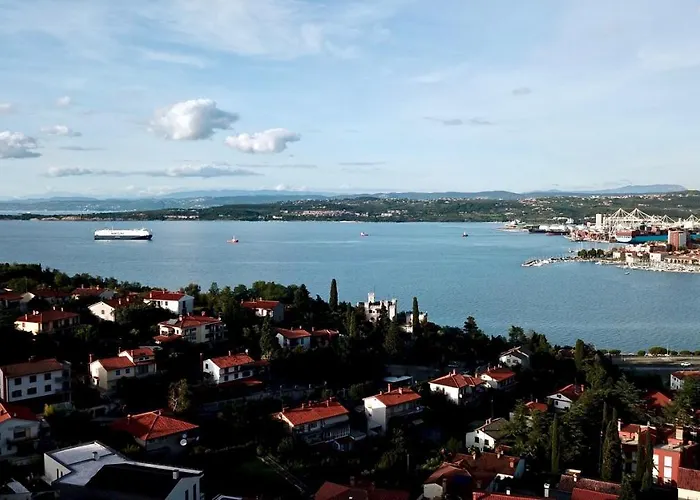 Διαμέρισμα With Garden Near The Sea *