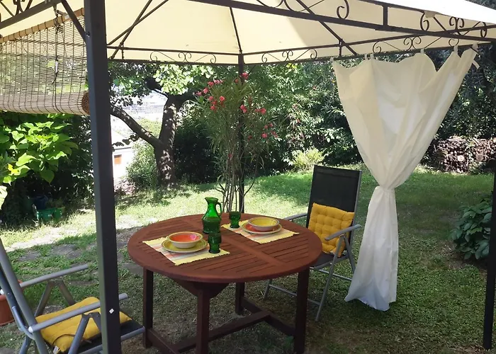 With Garden Near The Sea * Κόπερ